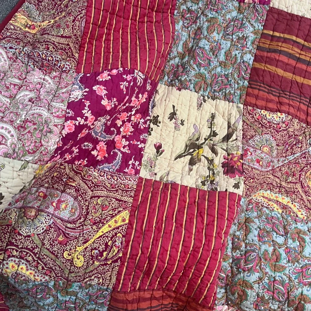 Pottery Barn Queen Patchwork Quilt Red Paisley Floral Boho Vtg Style Bedding